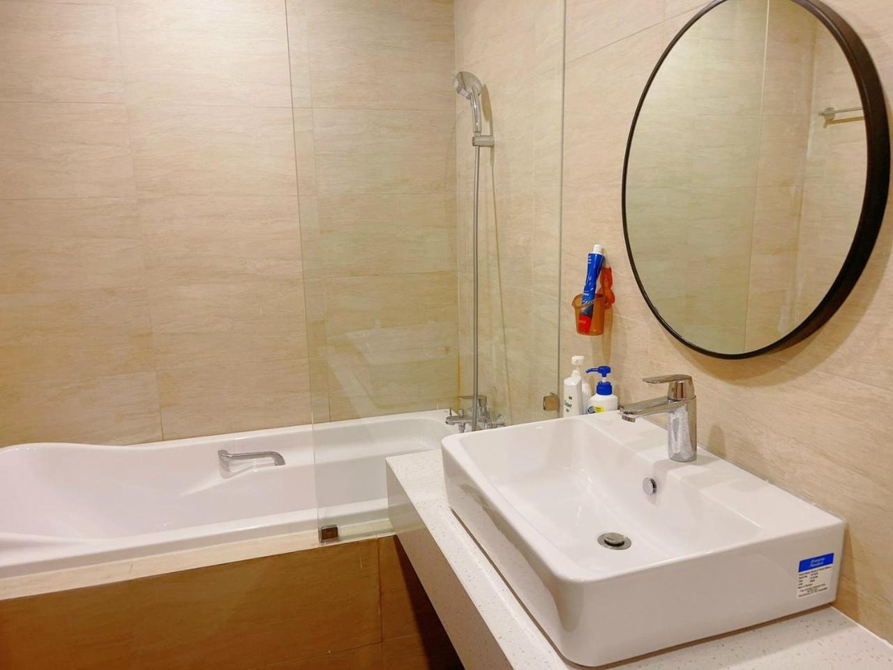 Chien Apartment- Flc Sea Tower-Куинён Экстерьер фото